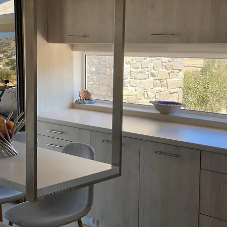 & Stoudio Nomikos Paros Villa *